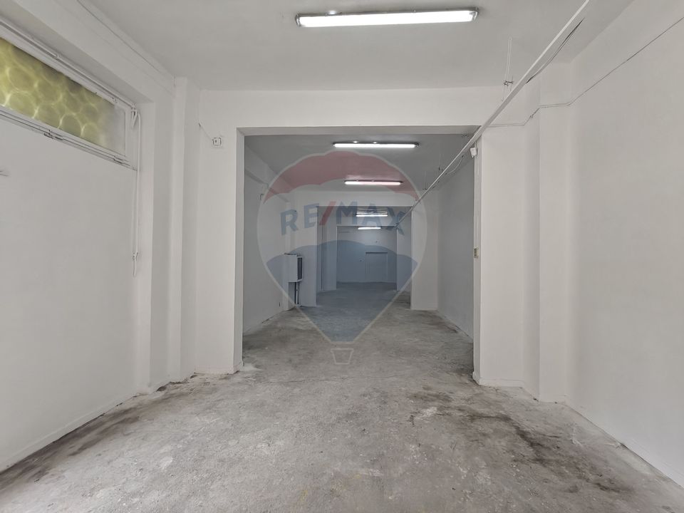 Spatiu depozitare sau productie, 276 mp, cu curte, Zorilor de vanzare