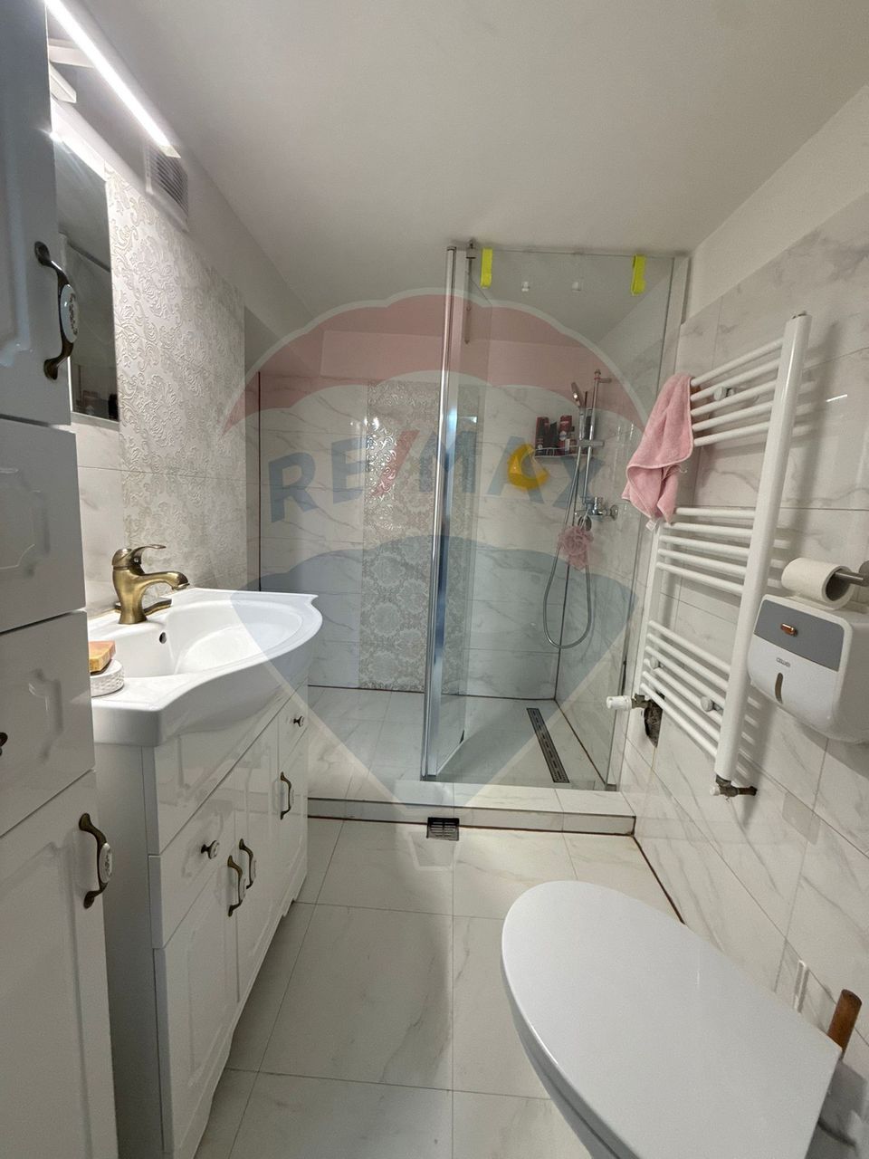 Apartament central zona Ramada