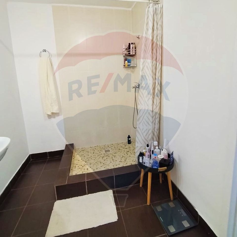 Apartament  de vanzare 2 camere,  zona Spitalul de Urgenta  Floresti