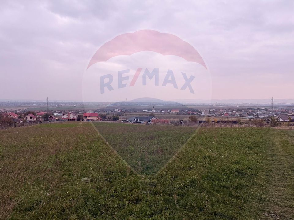 Land 9,900sqm Fantanele (Hemeius) / Strada drumul asfaltat Fantanele