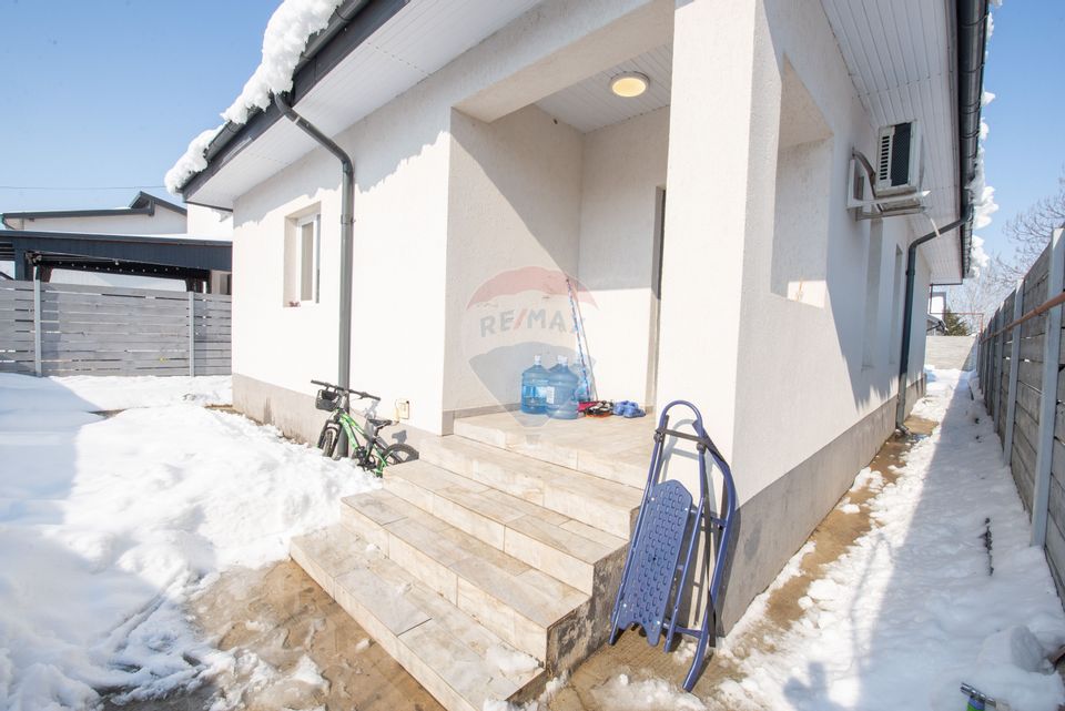 House for sale 3 bedrooms Domnesti str Floarea Soarelui Ilfov