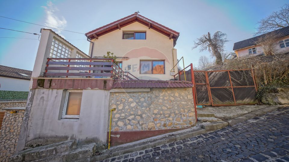 4 room House / Villa for sale, Schei area