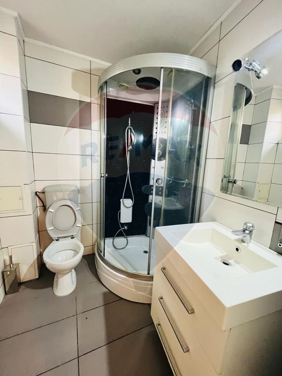 3 room House / Villa for sale, Orasul Vechi area