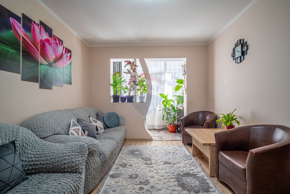 Apartment, 2 rooms, renovated, Ground floor – Breaza