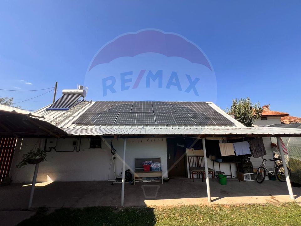 Casă / Vilă cu 4 camere de vânzare în zona Central