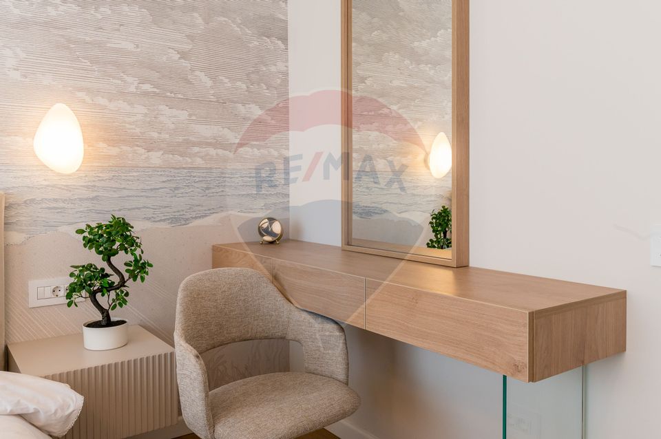 Apartament/Penthouse de lux cu 3 camere de închiriat în Zorilor