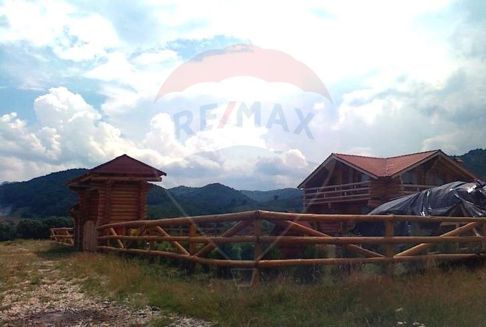 Teren Rasnov -Glajerie, Strada Greierilor, 1000mp