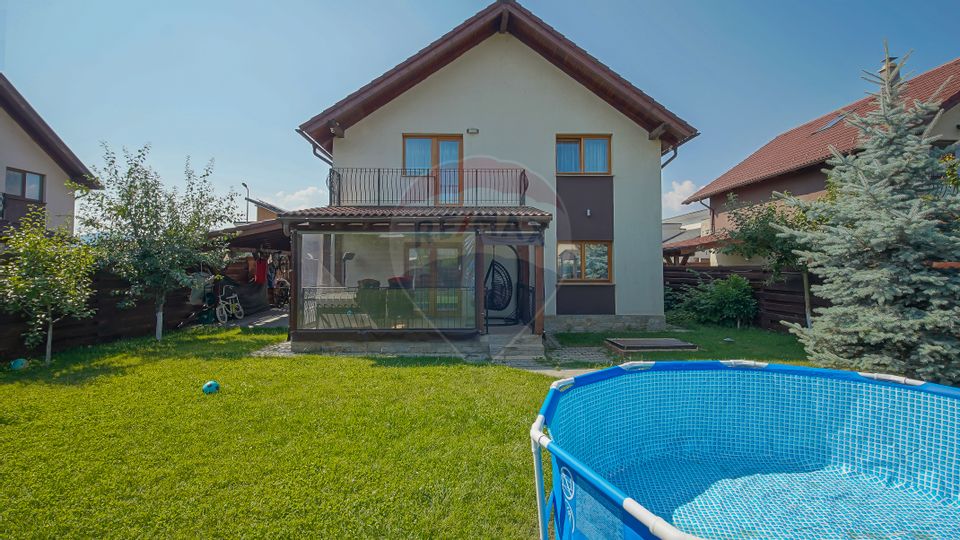 5 room House / Villa for sale