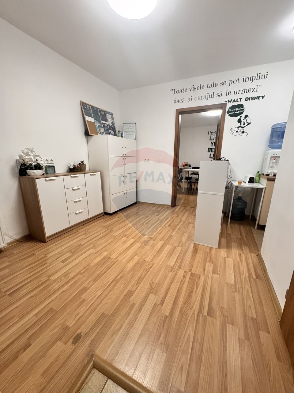 Spațiu comercial de 32mp de închiriat în zona Lupeni