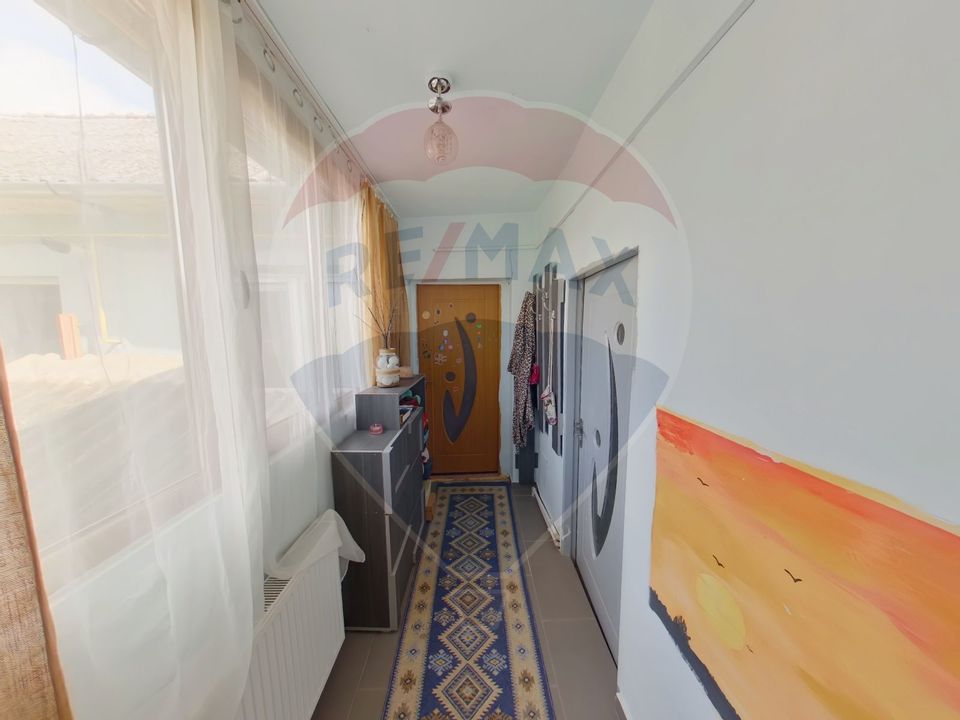 Casă / Vilă cu 4 camere de vânzare în zona Ultracentral