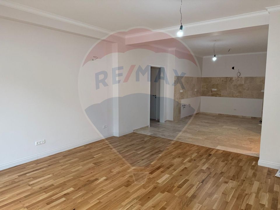 INCHIRIERE Apartament cu 3 camere in zona Tei