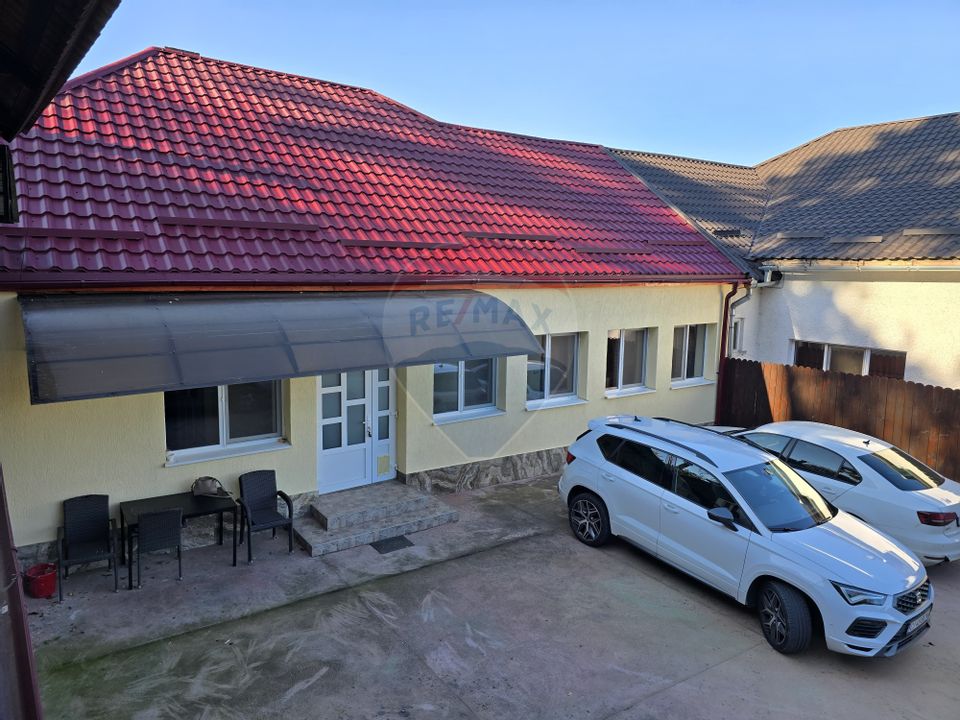 Casă cu 5 camere de vânzare în zona Central comision 0