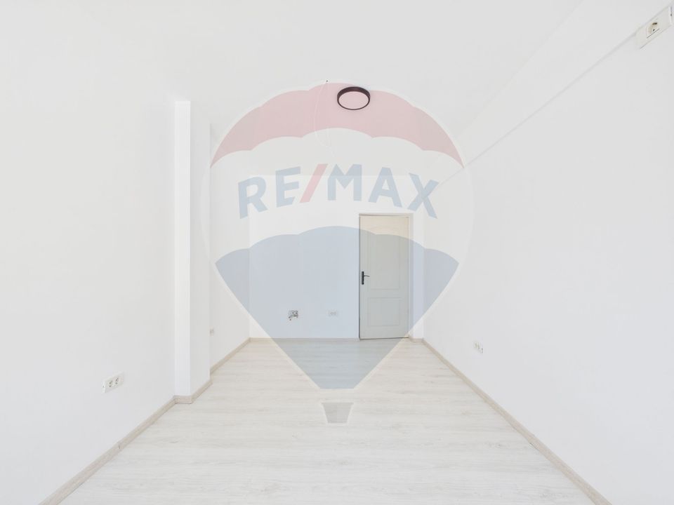 Spatiu comercial de vanzare 344 mp, Drumul Taberei-Moghioros