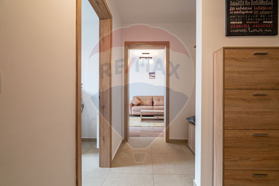 2 room Apartment for rent, Tractorul area