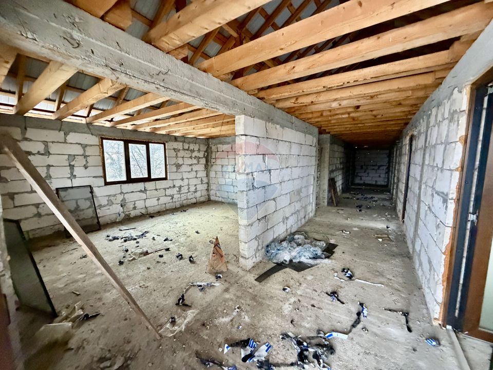 5 room House / Villa for sale