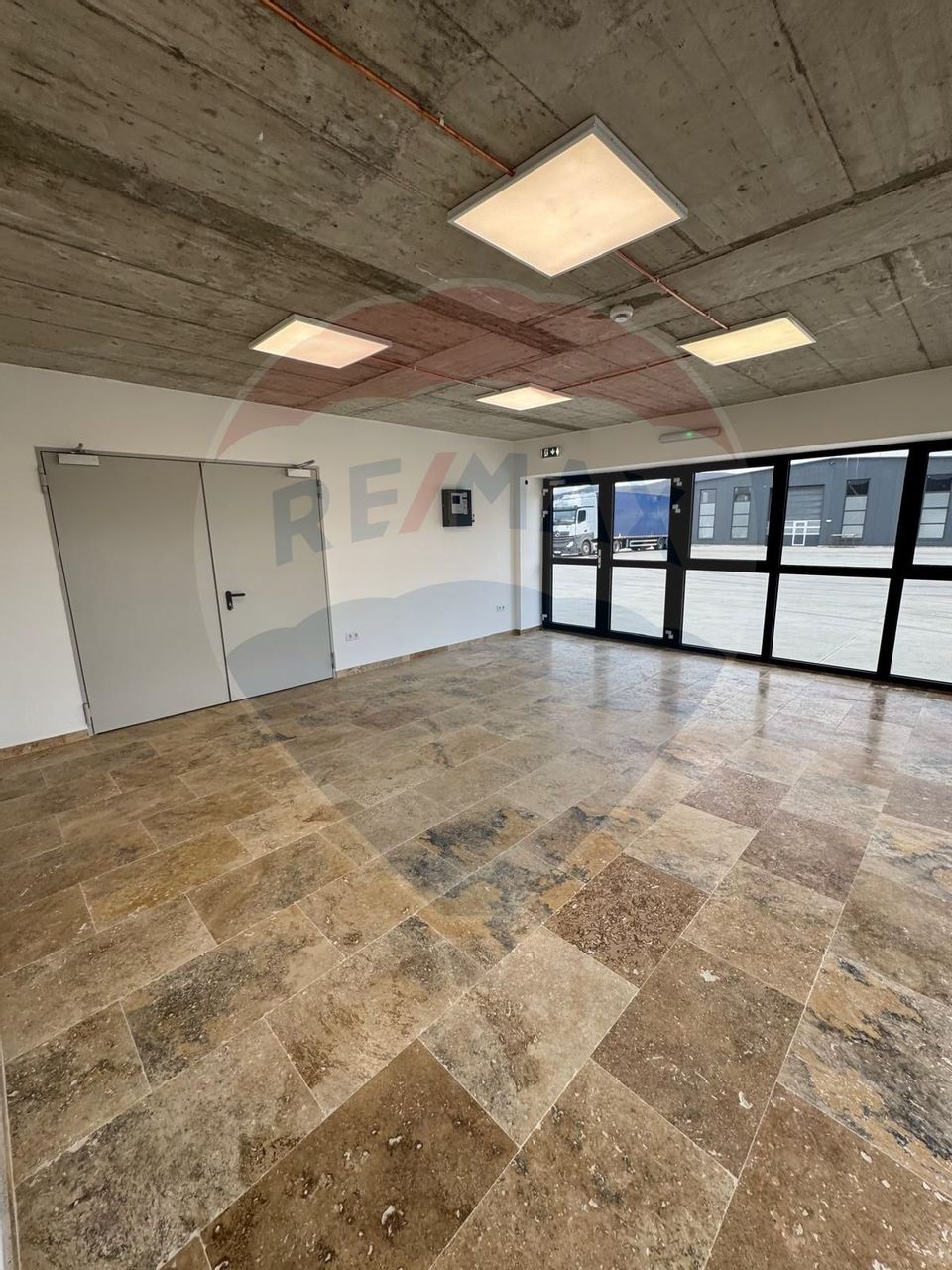 1,005sq.m Industrial Space for rent, Exterior Nord area