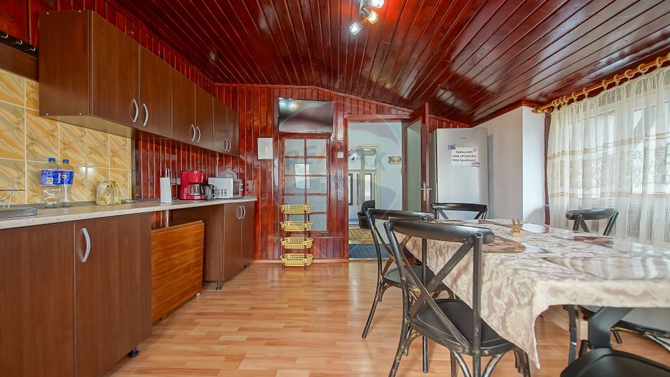 Vilă cu farmec istoric în Bușteni, pensiune sau locuință de vacanță!