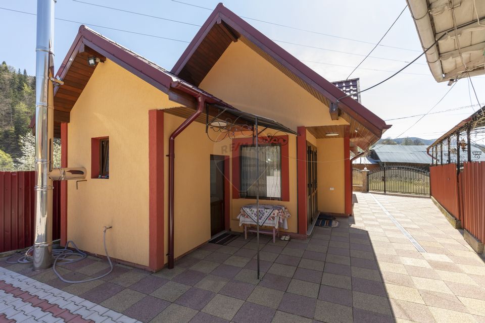 8 room House / Villa for sale