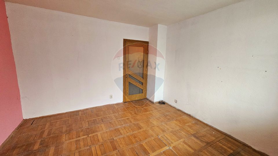 Apartament cu 1 camere de vânzare în zona Maratei