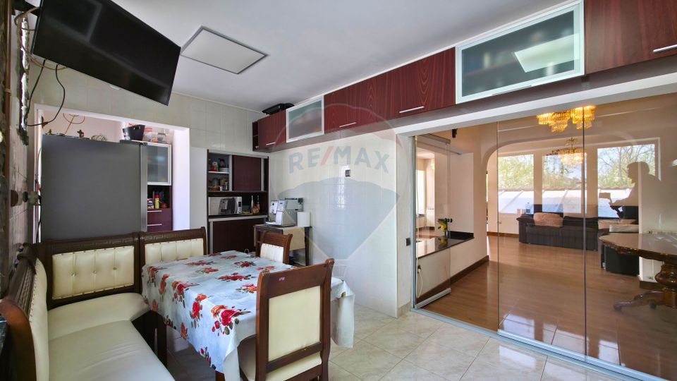 7 room House / Villa for sale, Giulesti area