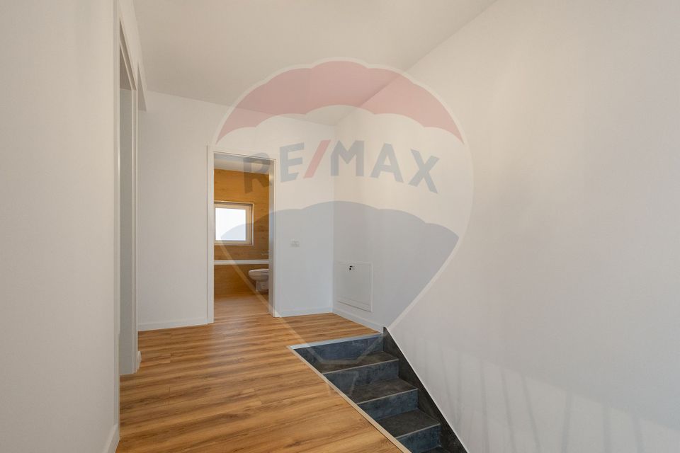 4 room House / Villa for sale