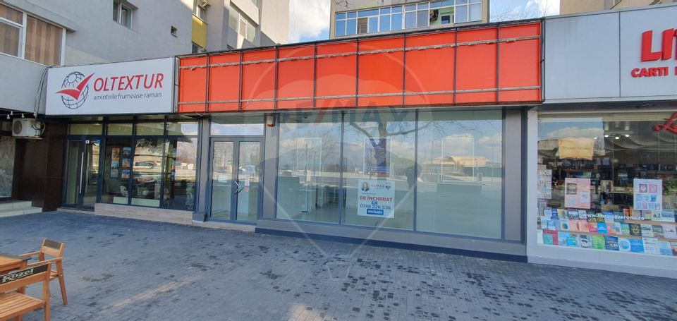 65sq.m Commercial Space for rent, Ultracentral area