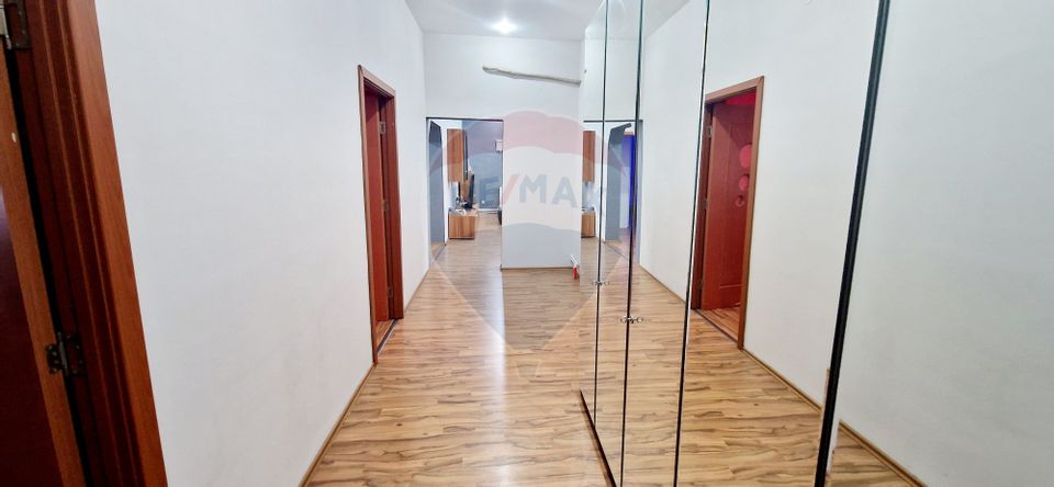 Apartament de inchiriat la mansarda