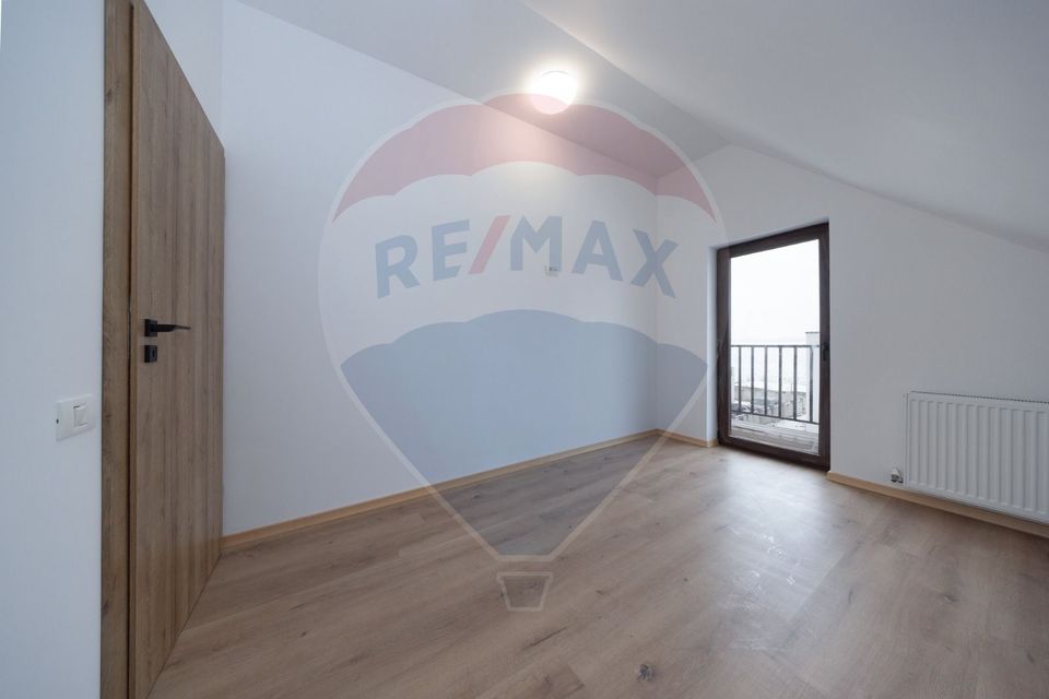 Proprietate speciala, cu destinatii multiple, Sanpetru/ Harman!