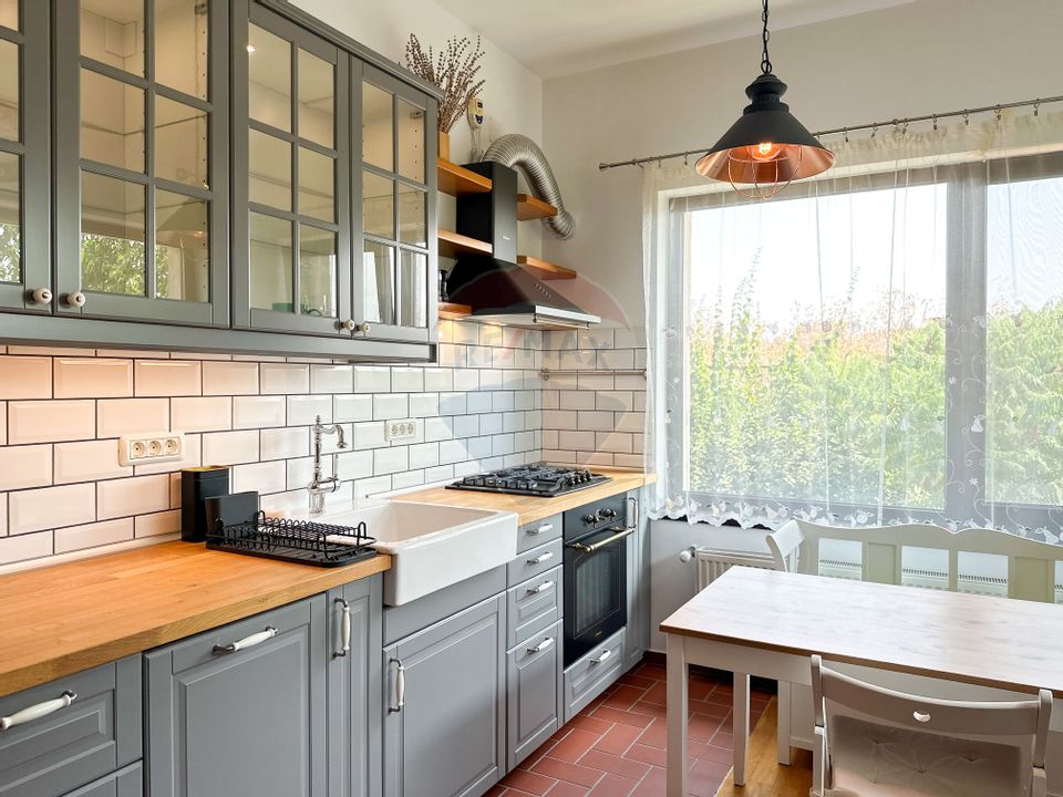 Vila cu doua unitati locative de inchiriat în zona de Nord / Sisesti