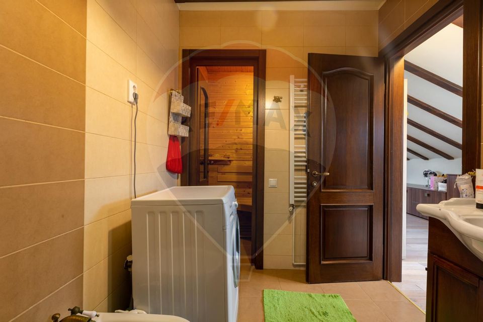 Casă la cheie ! 4 camere de vânzare la cateva minute de centru