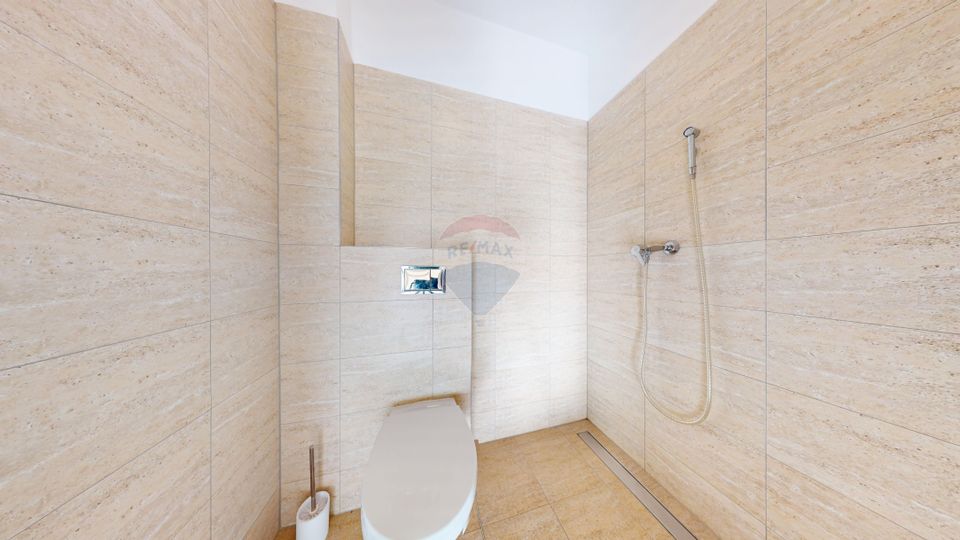 47sq.m Commercial Space for rent, Racadau area