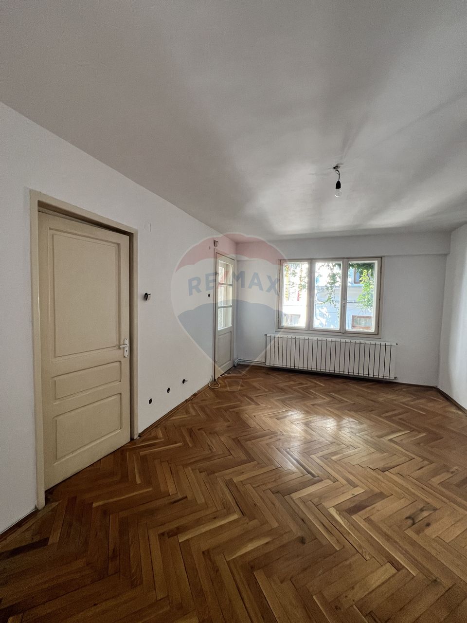 10 room House / Villa for rent, Eminescu area