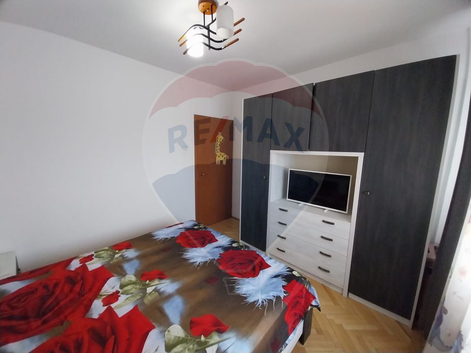 Apartament cu 3 camere  Promenada- Calea Severinului-Toporasi