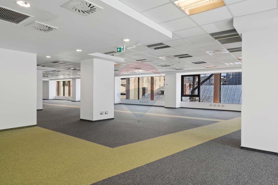 541sq.m Office Space for rent, Ultracentral area