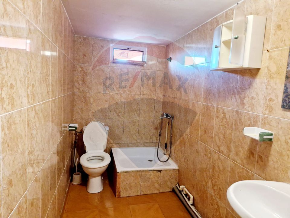 8 room Hotel / Pension for sale, Exterior Vest area