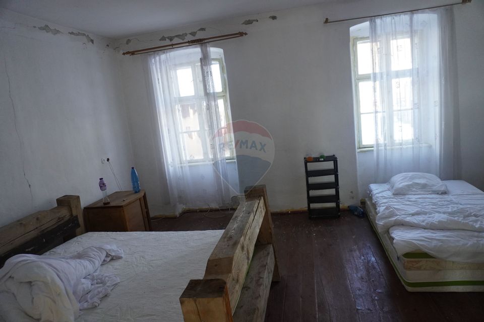 5 room House / Villa for sale