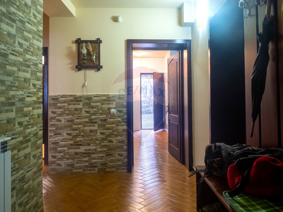 Casă / Vila cu 6 camere de vânzare în Predeal