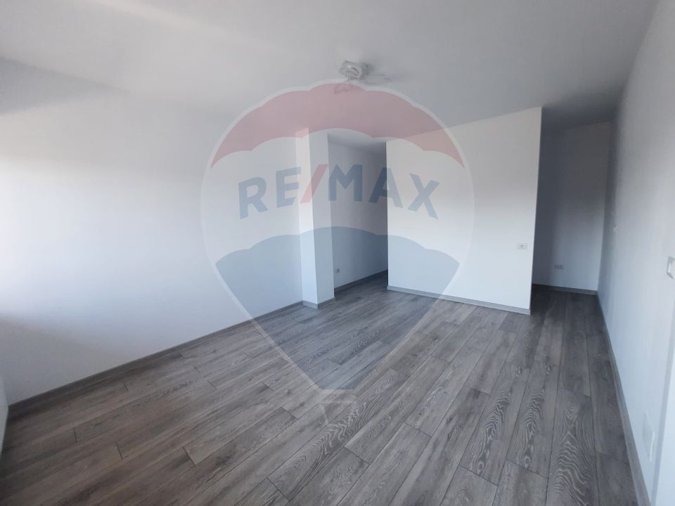 Apartament cu 3 camere NOU(cel mai mic pret/mp + parcare gratuita)
