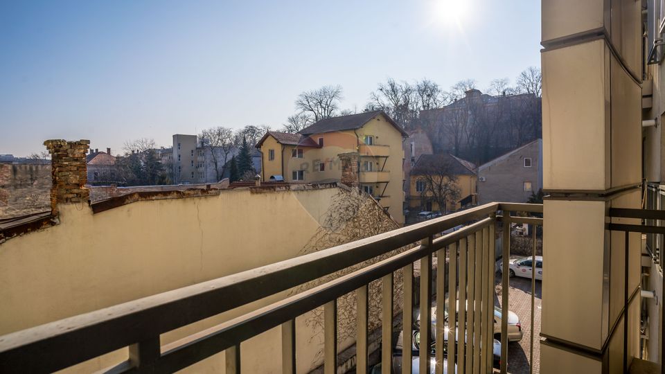 2 room Apartment for sale, Central area