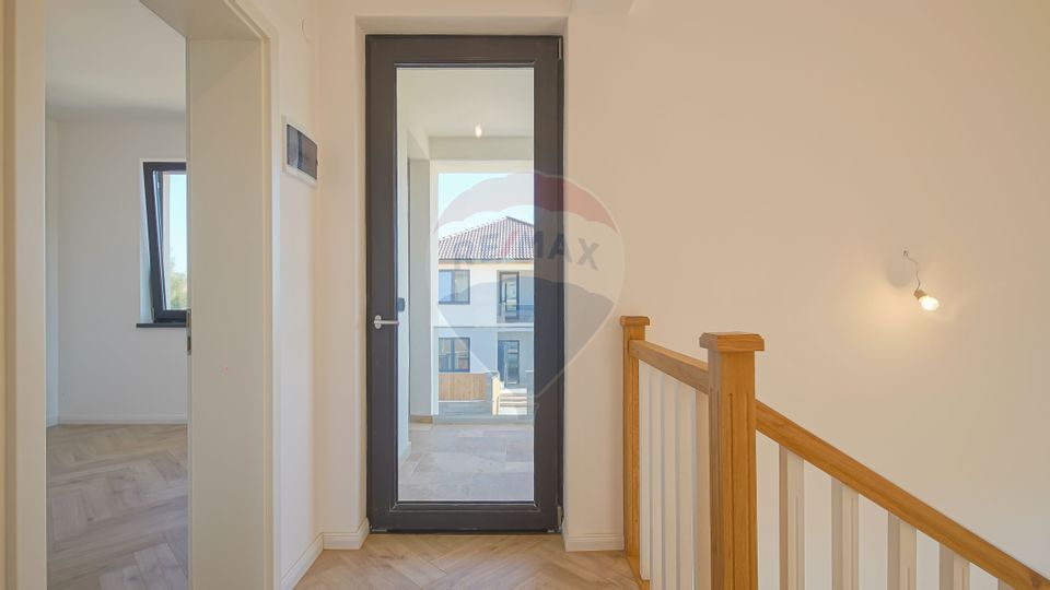 5 room House / Villa for sale