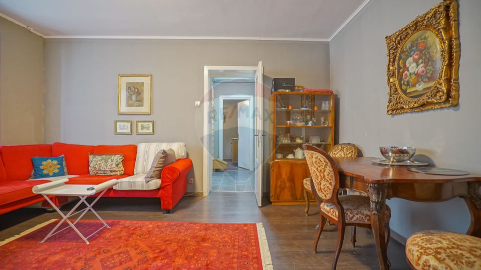 REZERVAT ! Apartament 3 camere Piața Teatrului