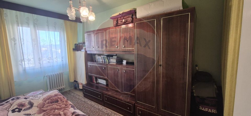 Apartament cu 3 camere de vânzare în Mănăștur