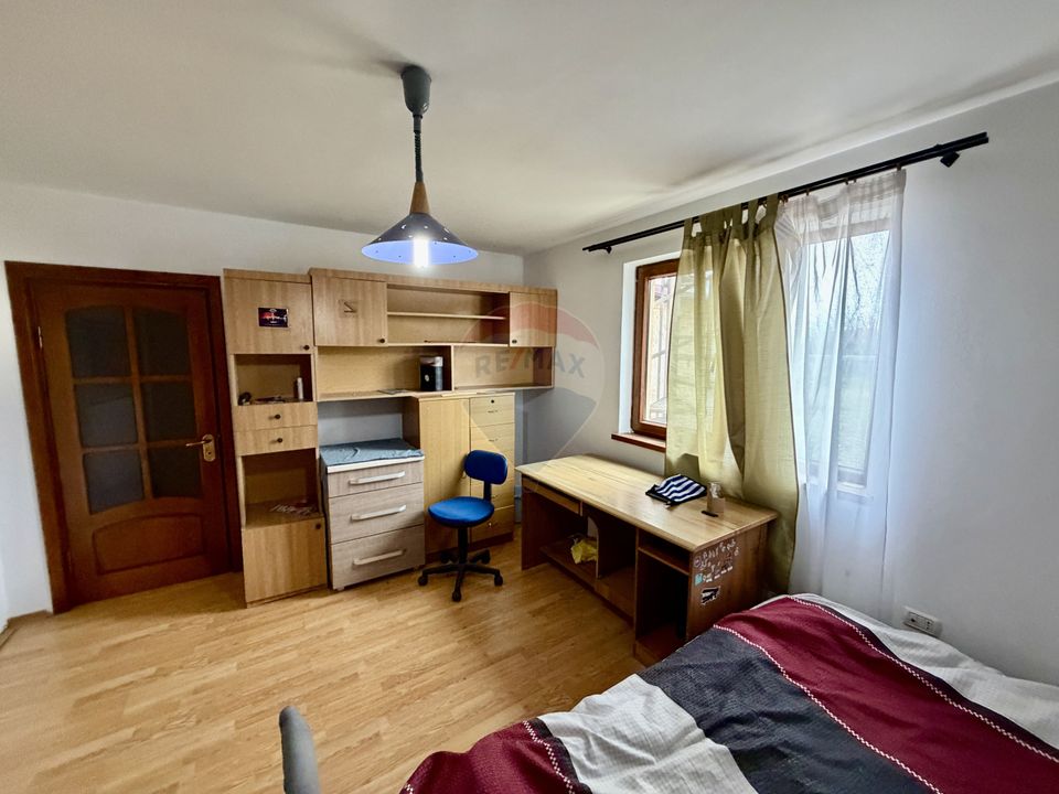 Casă / Vilă cu 4 camere Vanatori