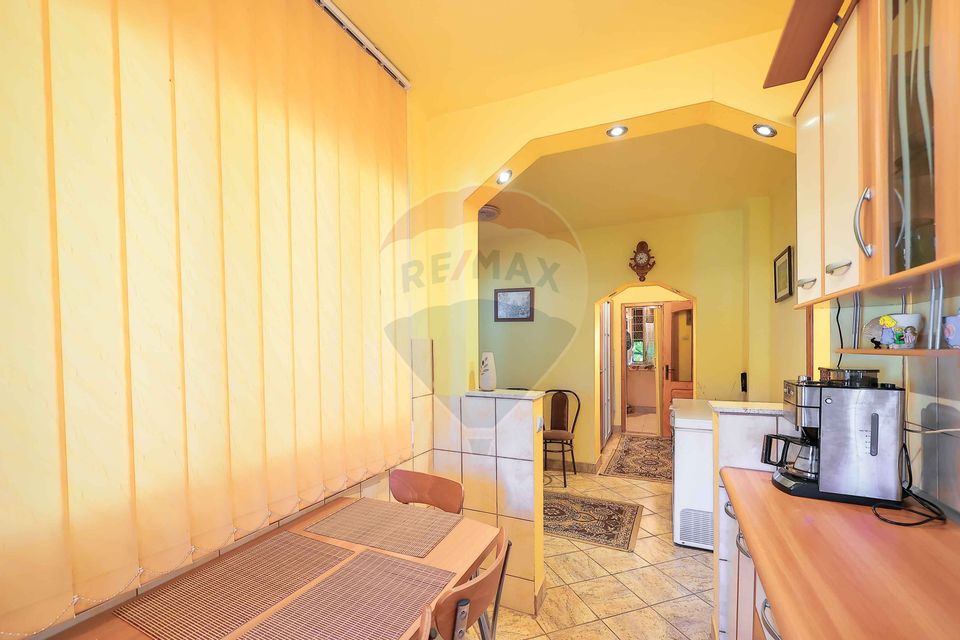 4 room House / Villa for sale