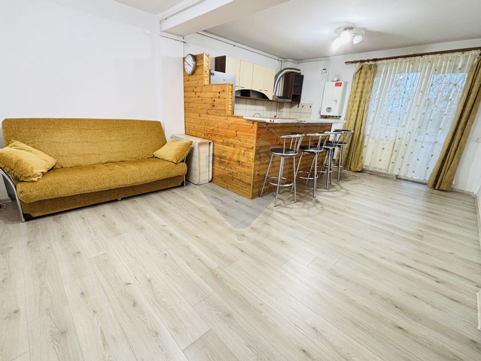 Apartament spatios de vânzare 2 camere EROILOR . VOLUNTARI A3