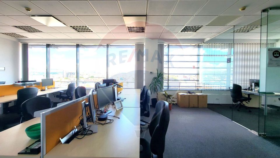160sq.m Office Space for rent, Central area