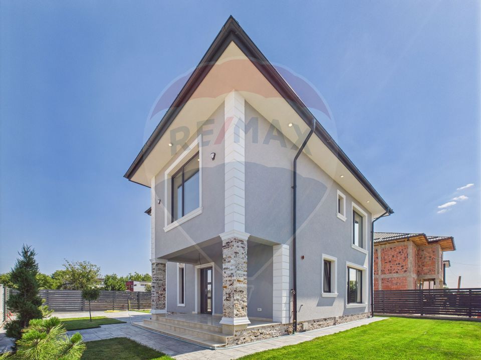 4 room House / Villa for sale