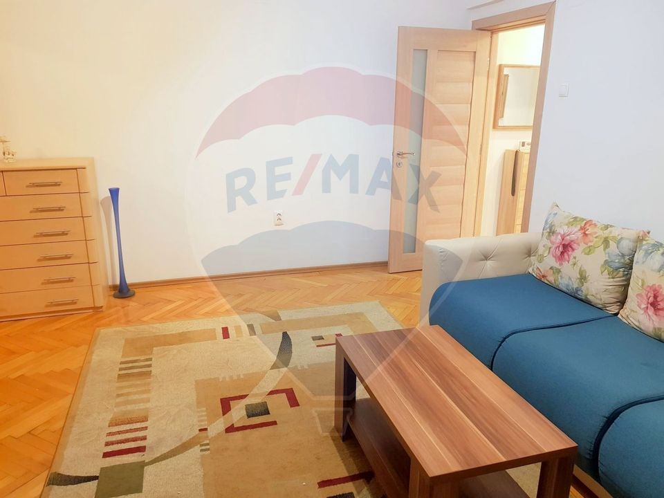 2 room Apartment for rent, Centrul Civic area