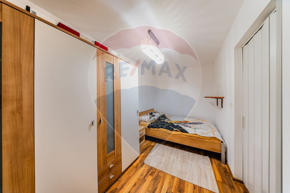 Apartament cu 2 camere de închiriat în zona Intim