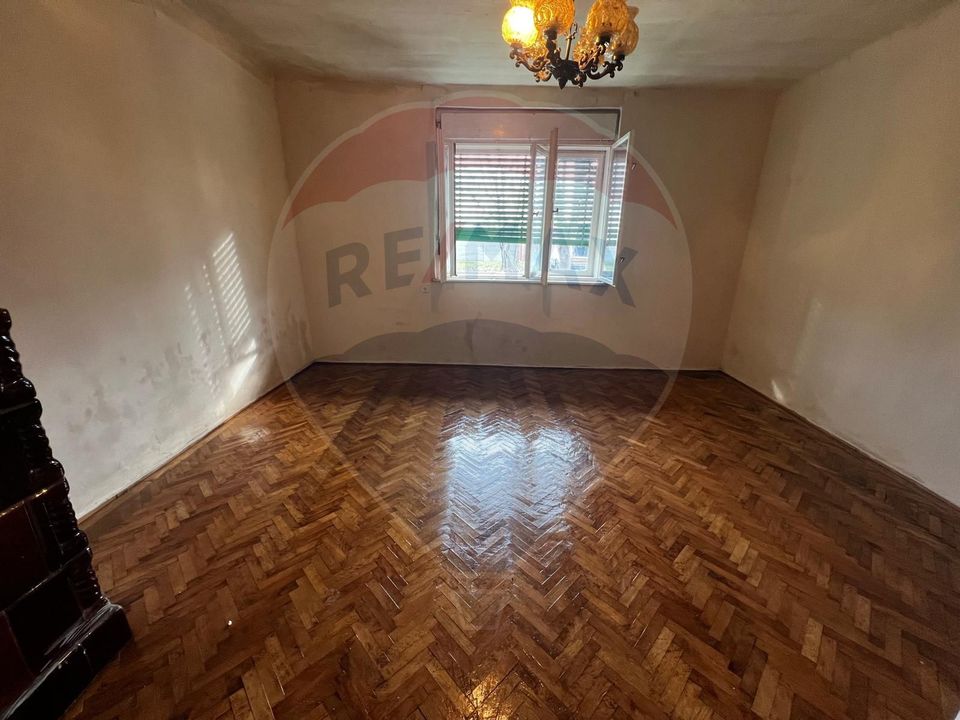 4 room House / Villa for sale